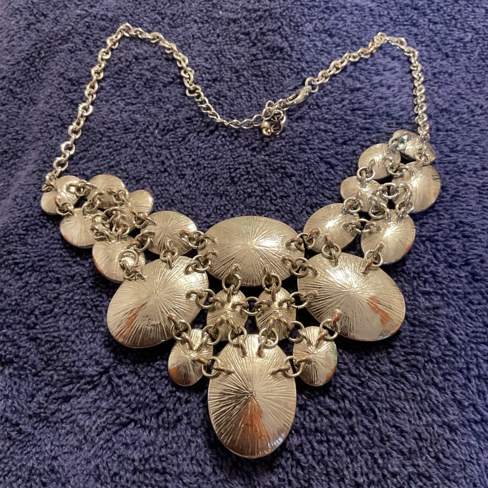 Necklace - Picture 5 of 7